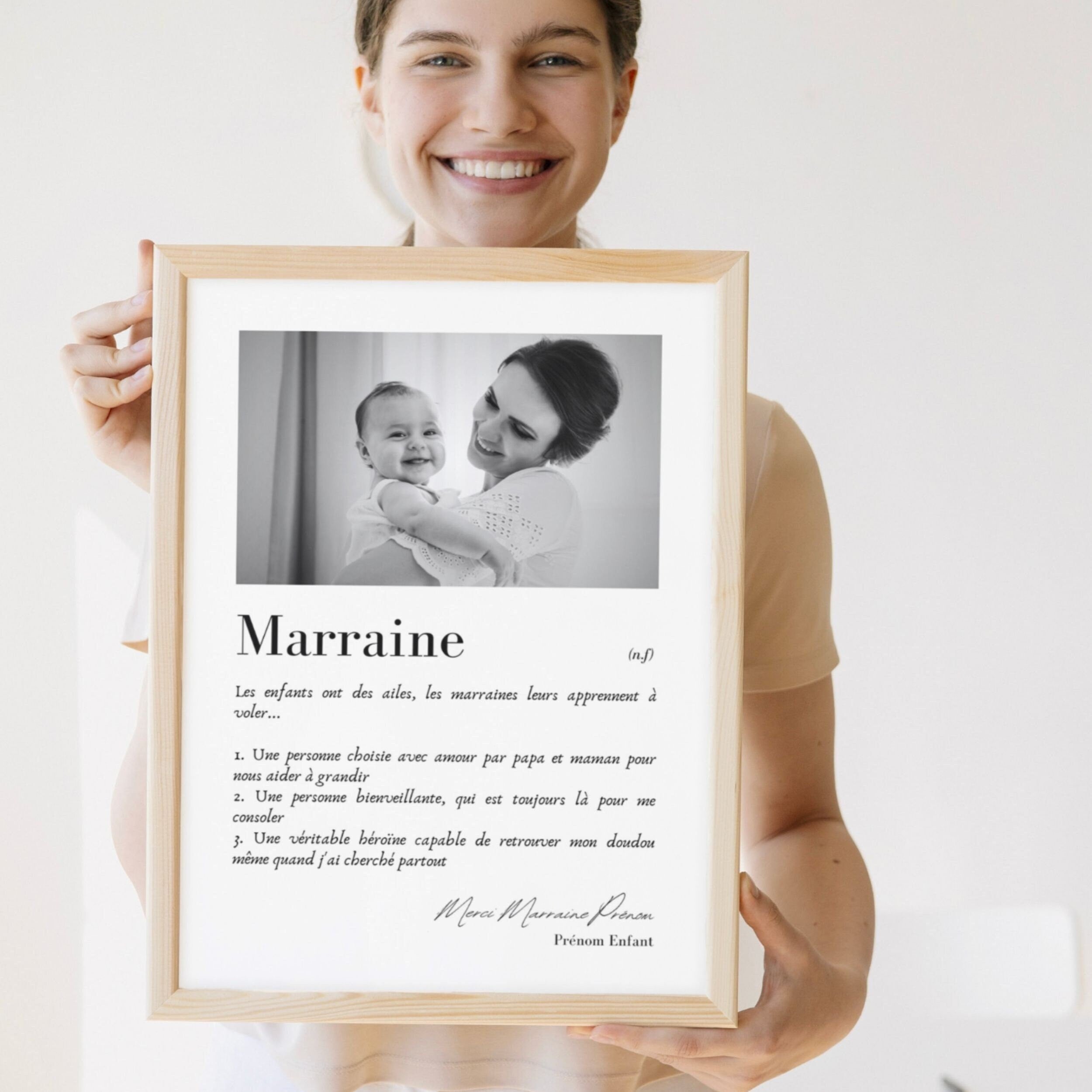 Affiche Marraine - Le cadre photo avec définition "Marraine" personnalisée